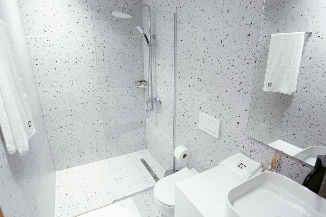 Hotel 12 Gjakova Zewnętrze zdjęcie
