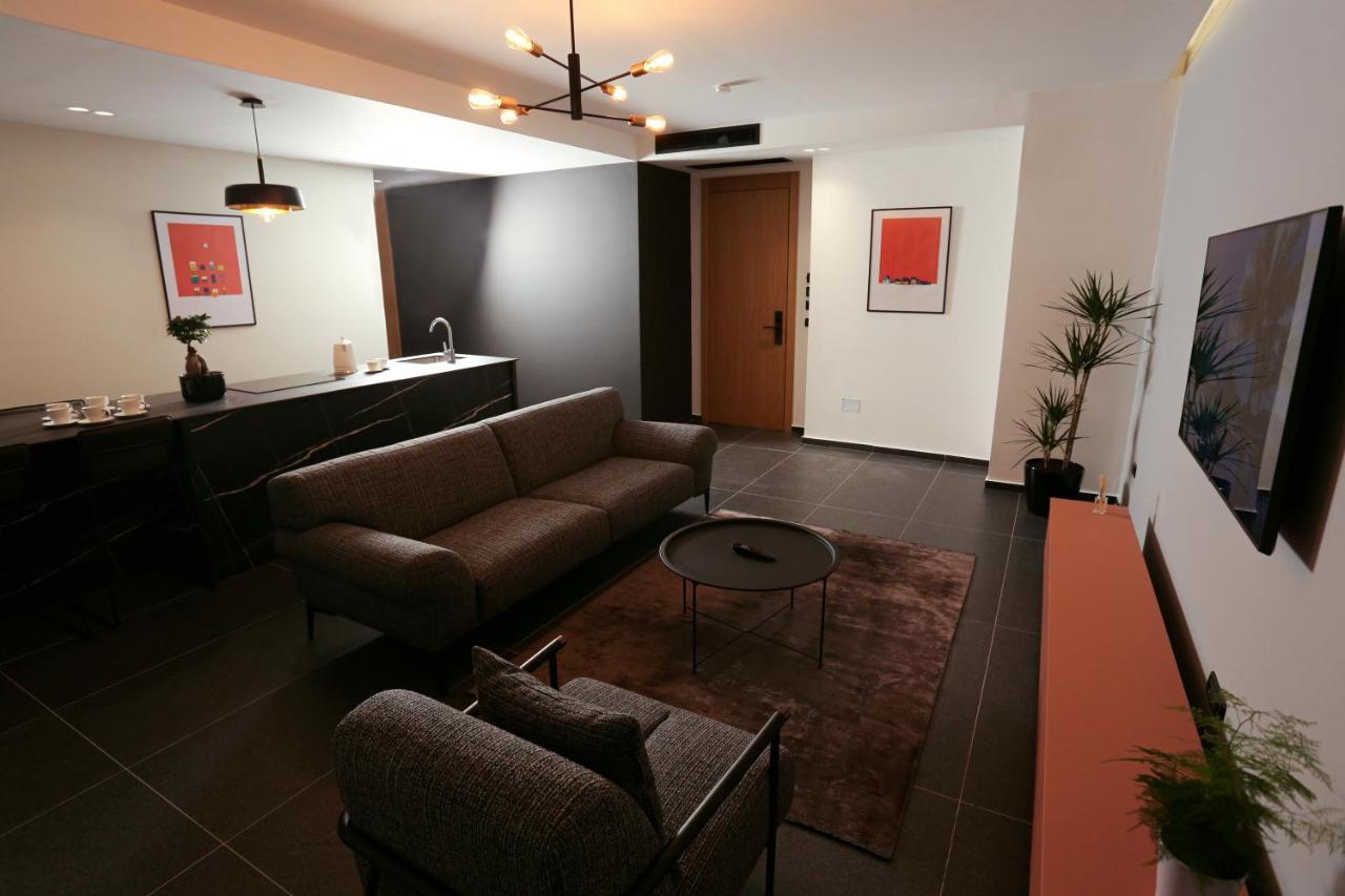 Hotel 12 Gjakova Zewnętrze zdjęcie