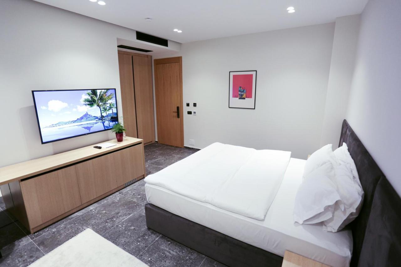 Hotel 12 Gjakova Zewnętrze zdjęcie