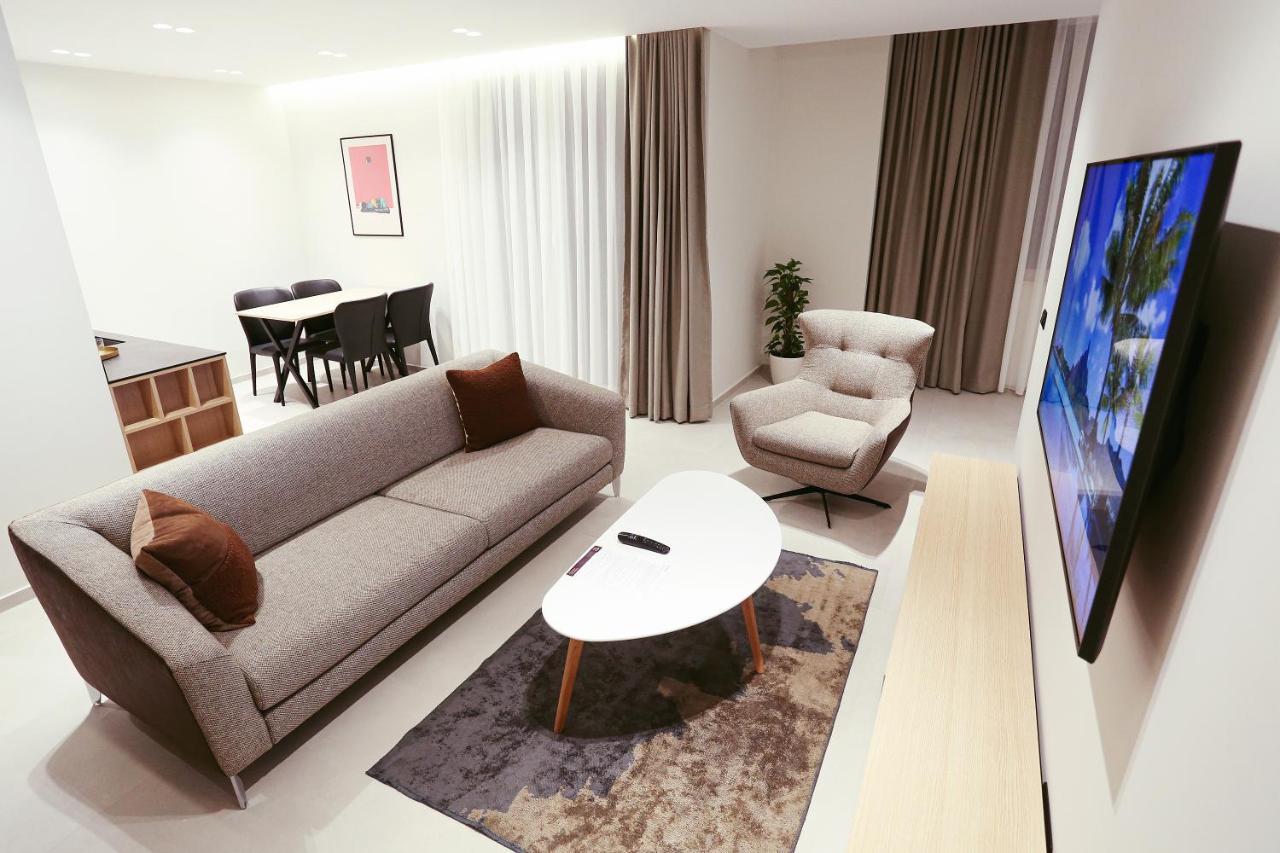 Hotel 12 Gjakova Zewnętrze zdjęcie