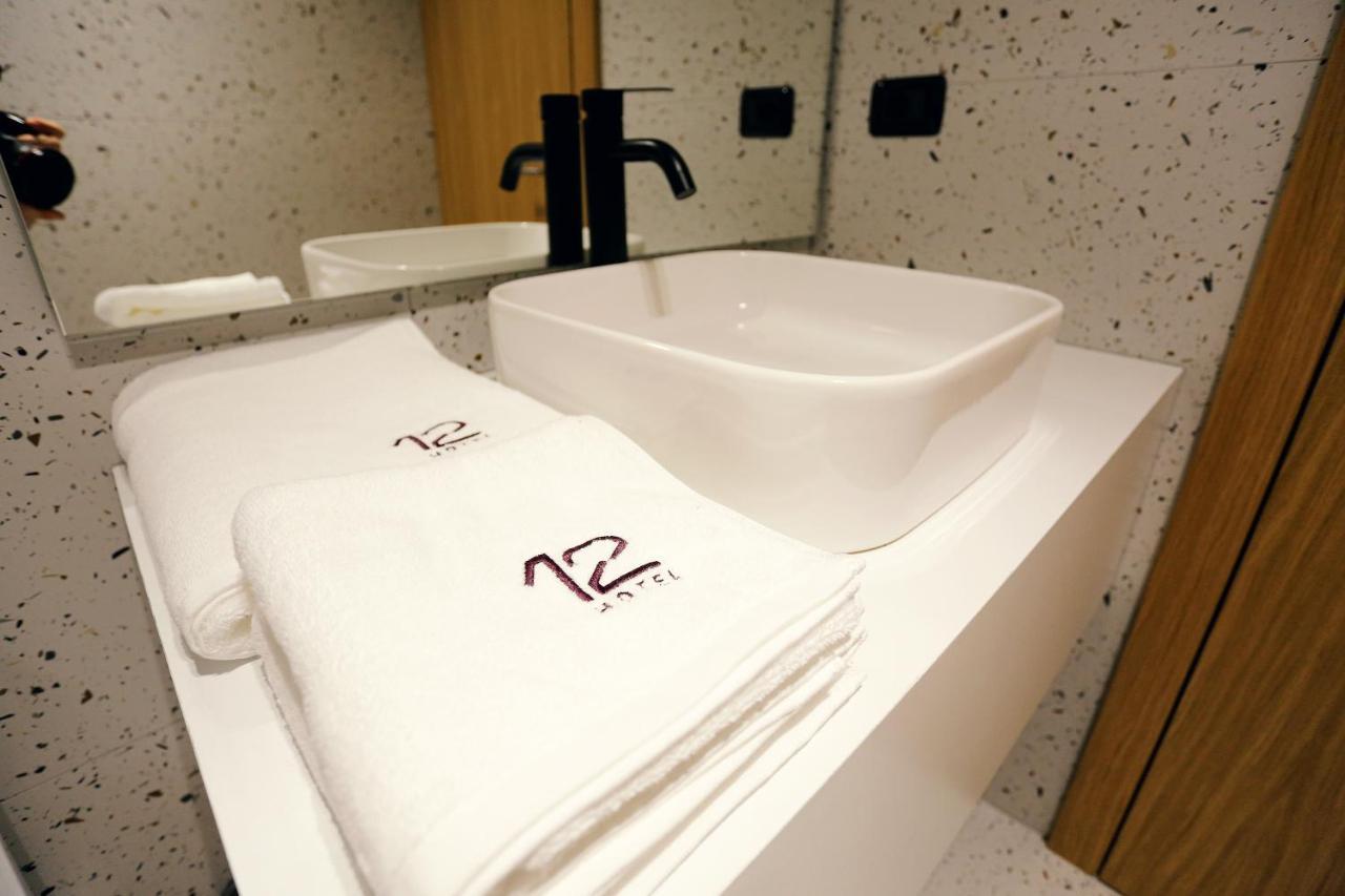 Hotel 12 Gjakova Zewnętrze zdjęcie