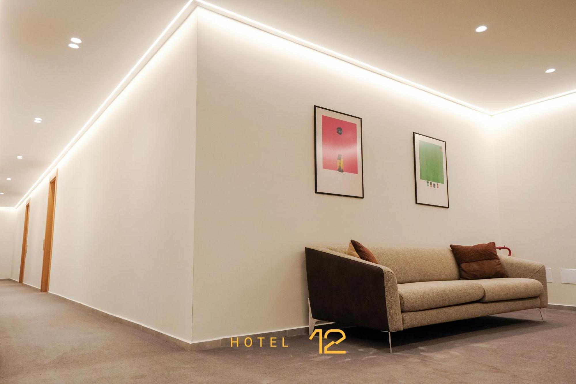 Hotel 12 Gjakova Zewnętrze zdjęcie